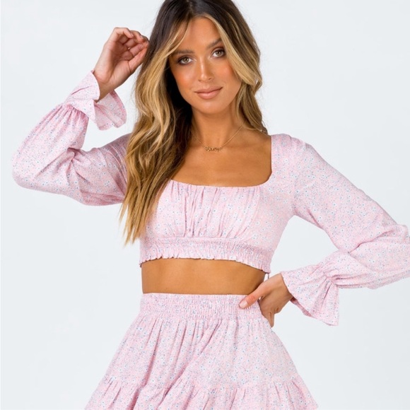 Princess Polly Tops - PRINCESS POLLY pink floral cropped top